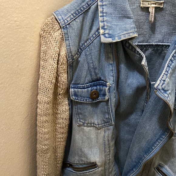 Unusual denim jacket with crotchet sleeves - Picture 2 of 8